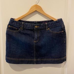 Lilly Pulitzer - dark denim mini skirt